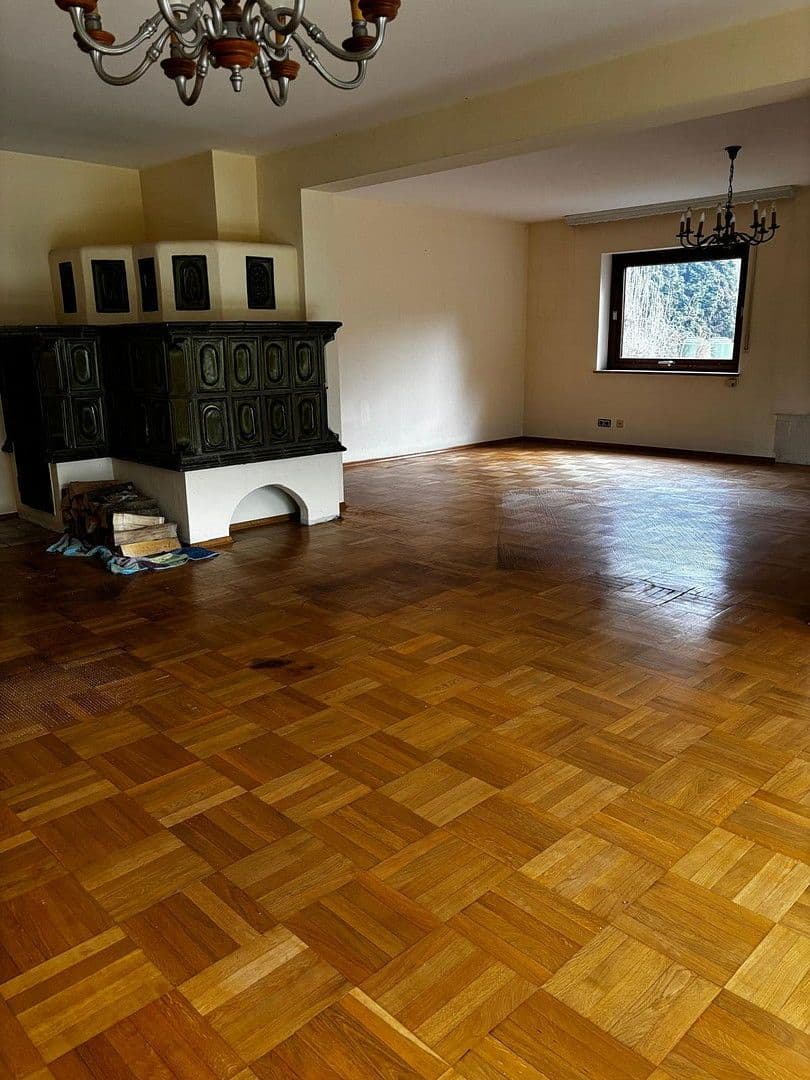 Predaj bytu 4-izbový 152 m², Waldkirch, Bádensko-Wurttembersko Predaj bytu 4-izbový 152 m², Waldkirch, Bádensko-Wurttembersko