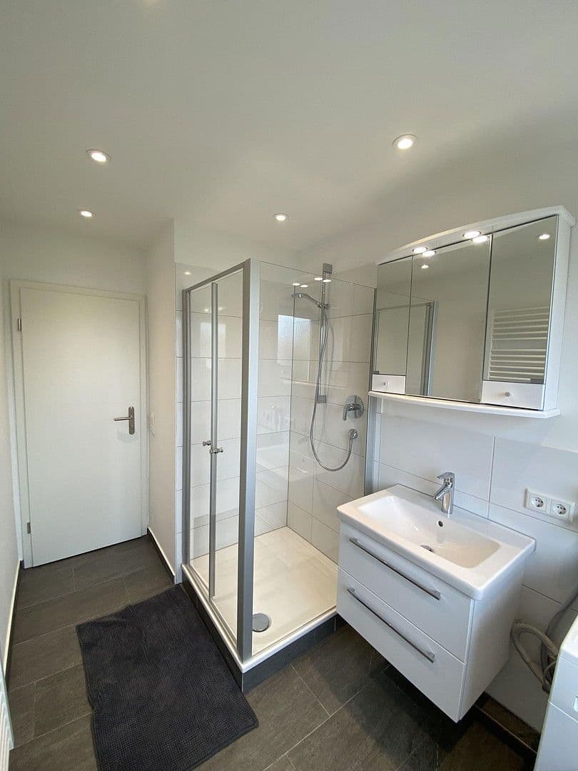 Prenájom bytu 1-izbový 80 m², Korbinianplatz, München, Bavorsko Prenájom bytu 1-izbový 80 m², Korbinianplatz, München, Bavorsko