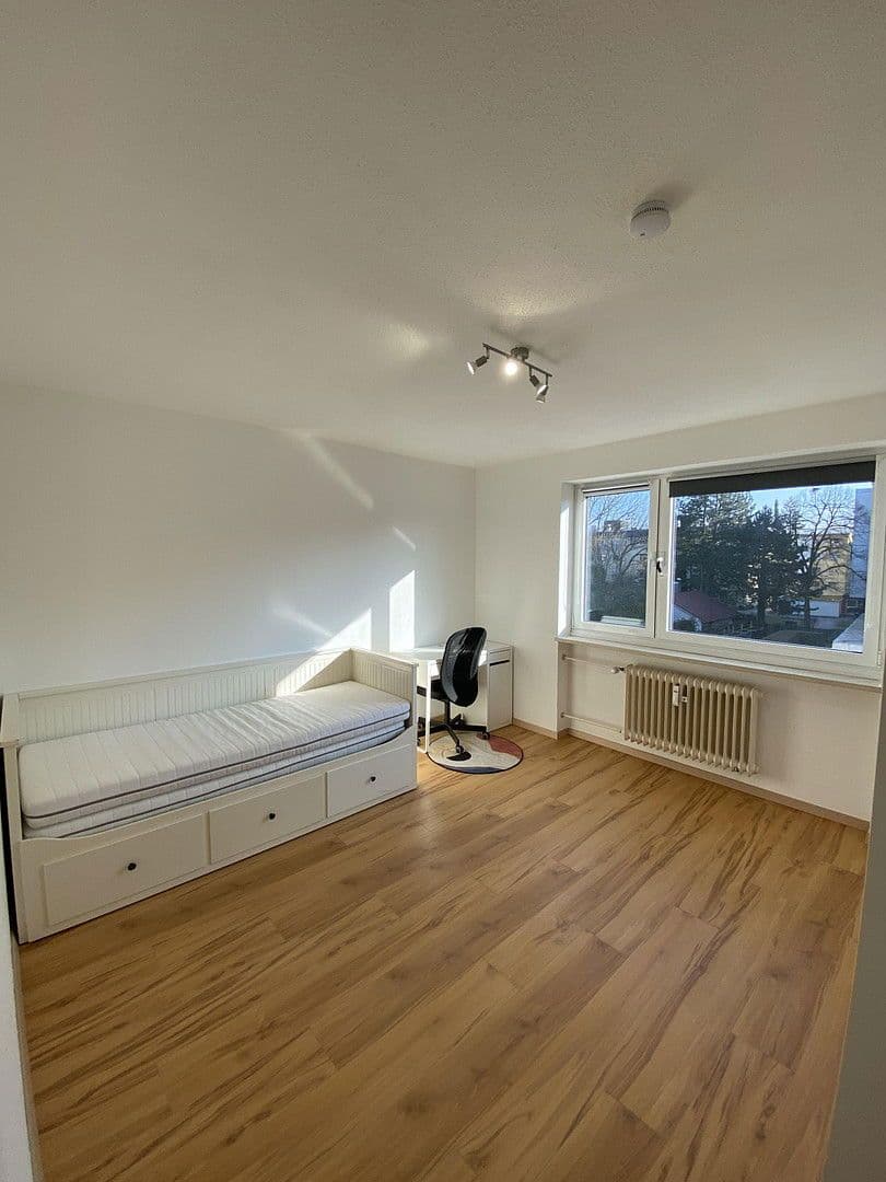Prenájom bytu 1-izbový 80 m², Pfitznerstr, München, Bavorsko Prenájom bytu 1-izbový 80 m², Pfitznerstr, München, Bavorsko