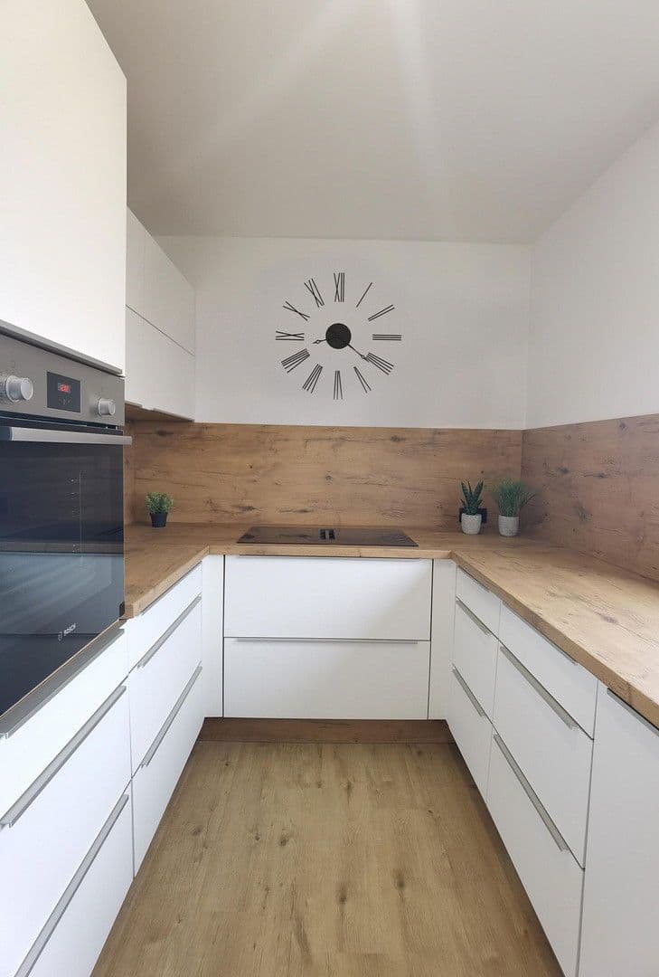 Predaj bytu 2-izbový 78 m², Grenzstraße 25, Rielasingen-Worblingen, Bádensko-Wurttembersko Predaj bytu 2-izbový 78 m², Grenzstraße 25, Rielasingen-Worblingen, Bádensko-Wurttembersko