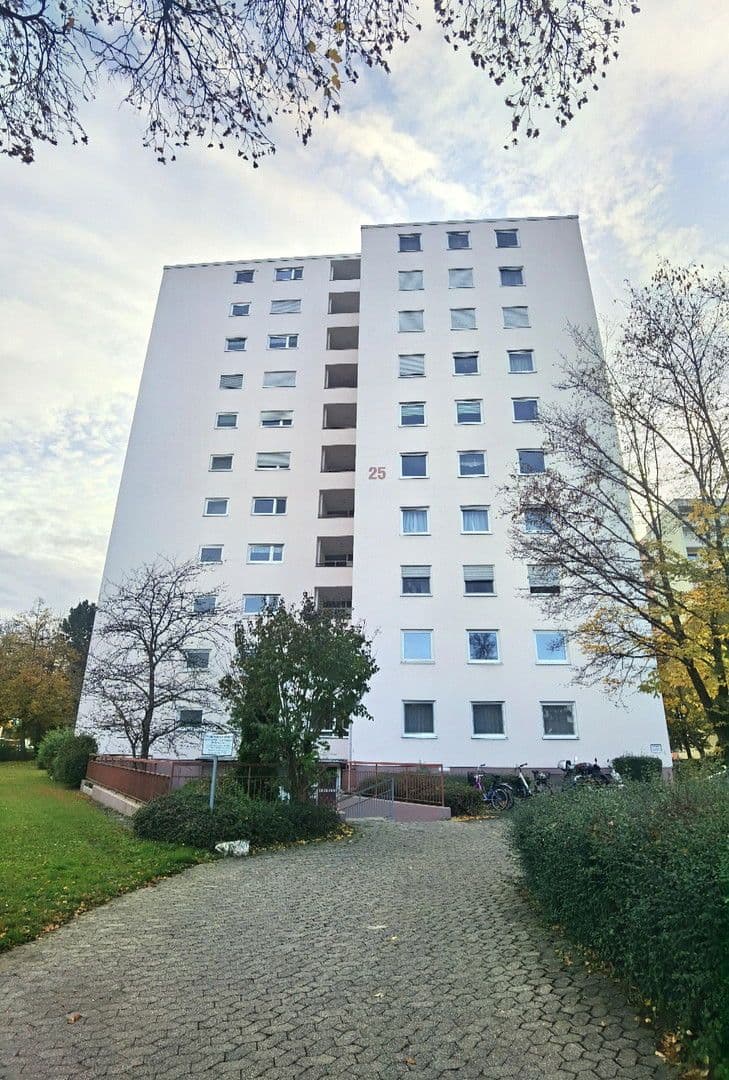 Predaj bytu 2-izbový 78 m², Grenzstraße 25, Rielasingen-Worblingen, Bádensko-Wurttembersko Predaj bytu 2-izbový 78 m², Grenzstraße 25, Rielasingen-Worblingen, Bádensko-Wurttembersko