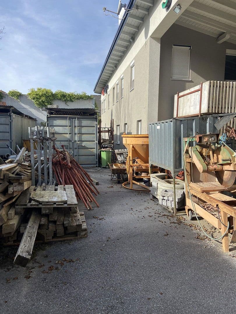 Predaj nebytového priestoru 500 m², Am Römerfeld 6, Hof bei Salzburg, Salzbursko Predaj nebytového priestoru 500 m², Am Römerfeld 6, Hof bei Salzburg, Salzbursko