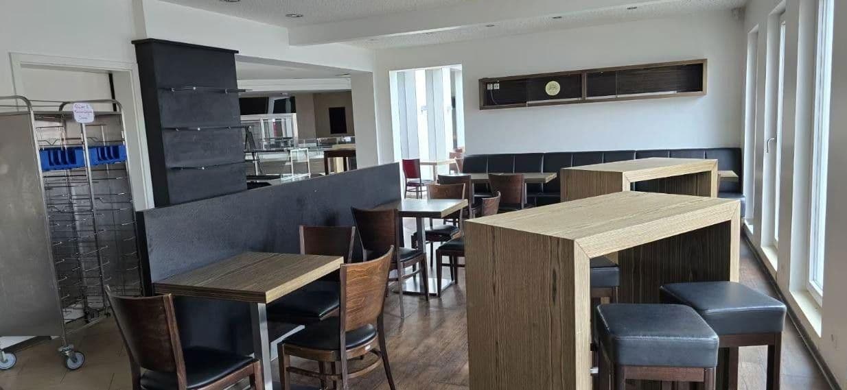 Prenájom nebytového priestoru 300 m², Baden-Baden, Bádensko-Wurttembersko Prenájom nebytového priestoru 300 m², Baden-Baden, Bádensko-Wurttembersko