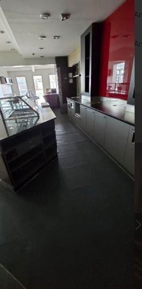 Prenájom nebytového priestoru 300 m², Baden-Baden, Bádensko-Wurttembersko Prenájom nebytového priestoru 300 m², Baden-Baden, Bádensko-Wurttembersko