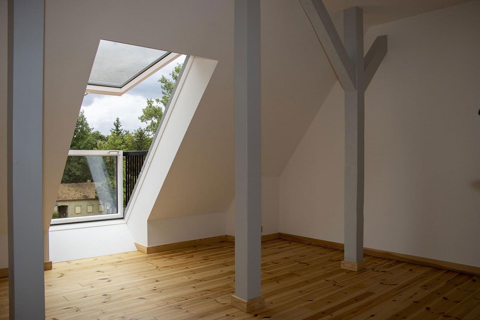 Prenájom bytu 3-izbový 87 m², Berliner Str. 27, Buckow, Brandenbursko Prenájom bytu 3-izbový 87 m², Berliner Str. 27, Buckow, Brandenbursko