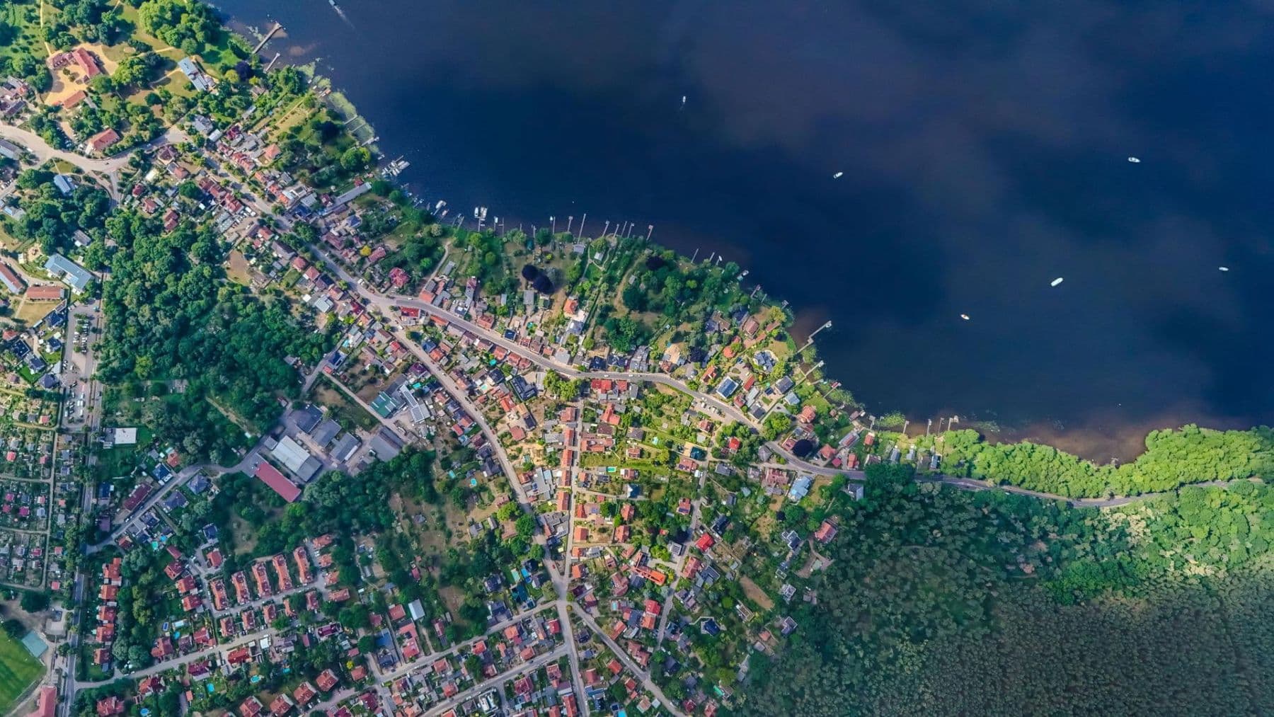 Predaj domu 144 m², pozemek 1.119 m², Schwielowsee, Brandenbursko Predaj domu 144 m², pozemek 1.119 m², Schwielowsee, Brandenbursko