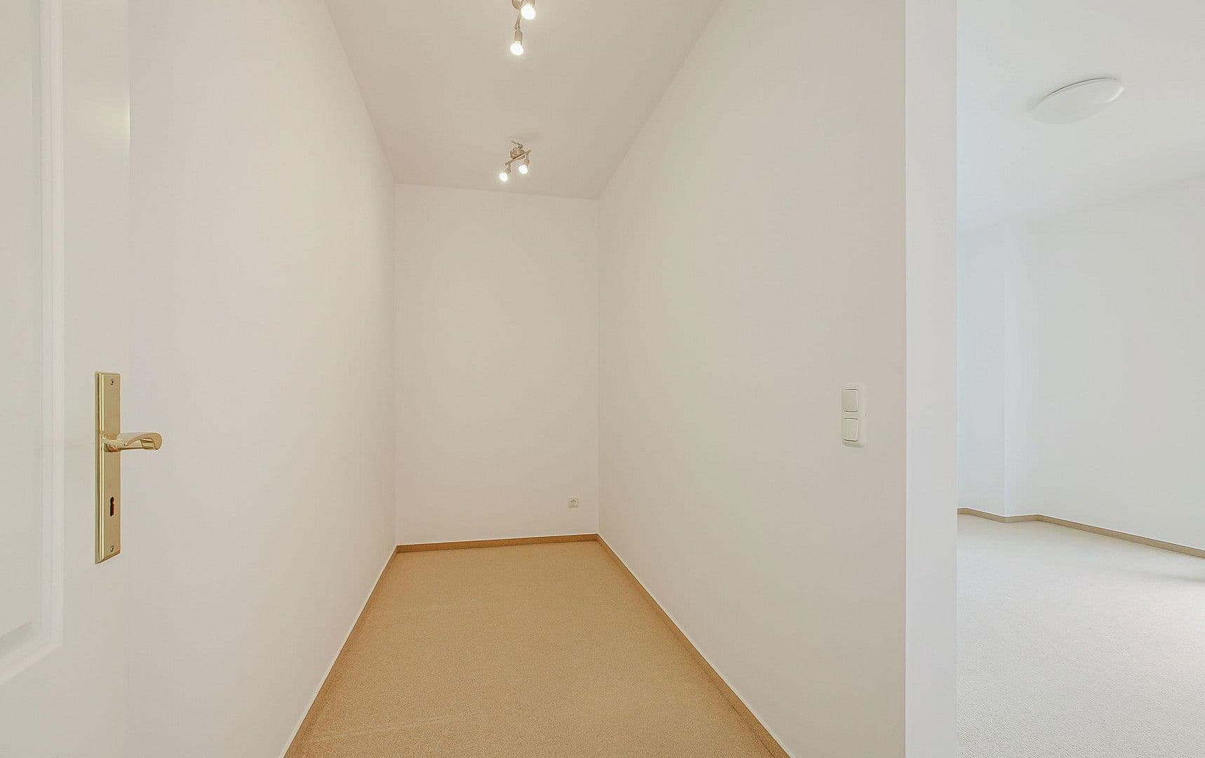 Predaj domu 144 m², pozemek 1.119 m², Schwielowsee, Brandenbursko Predaj domu 144 m², pozemek 1.119 m², Schwielowsee, Brandenbursko