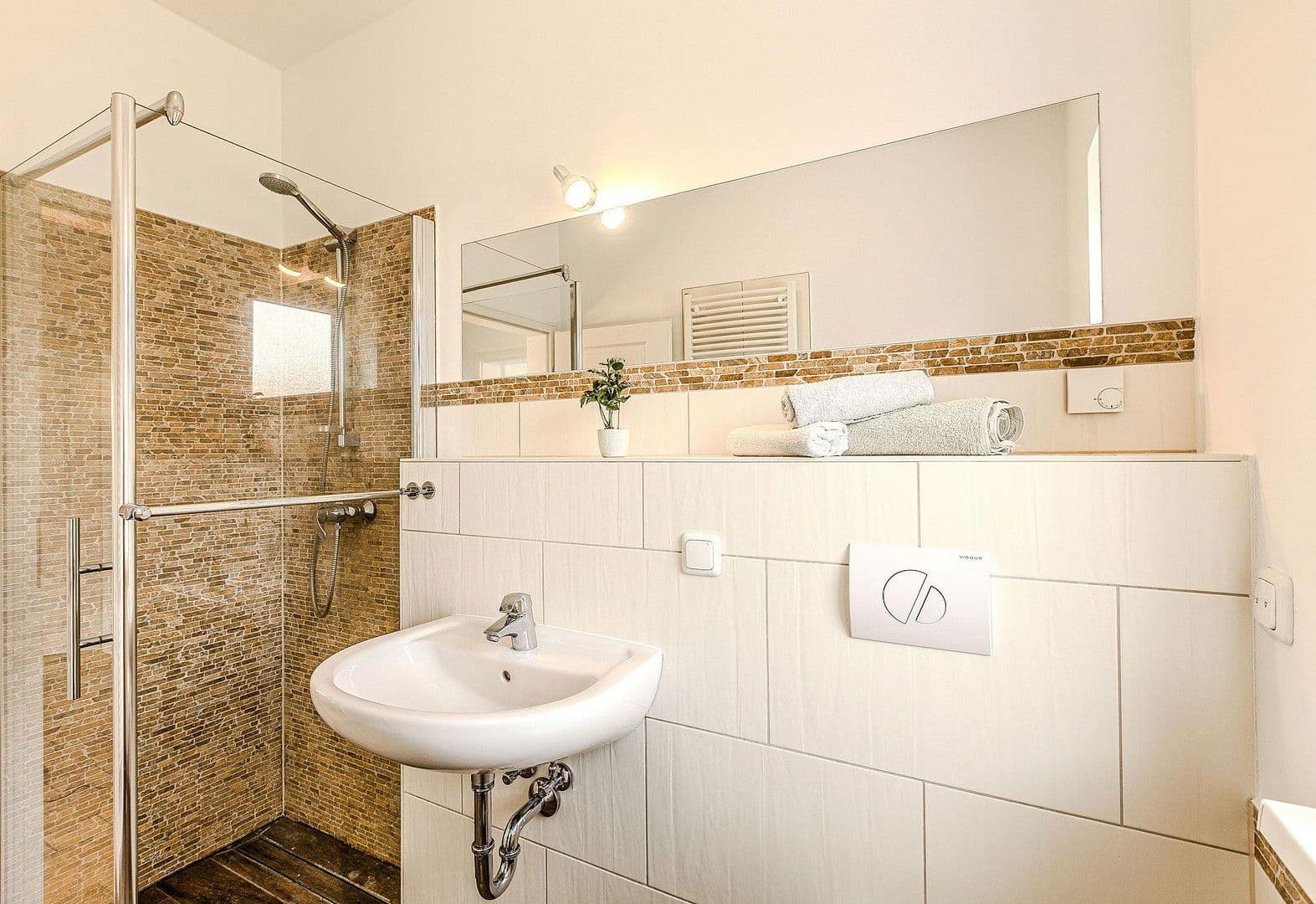 Predaj domu 144 m², pozemek 1.119 m², Schwielowsee, Brandenbursko Predaj domu 144 m², pozemek 1.119 m², Schwielowsee, Brandenbursko