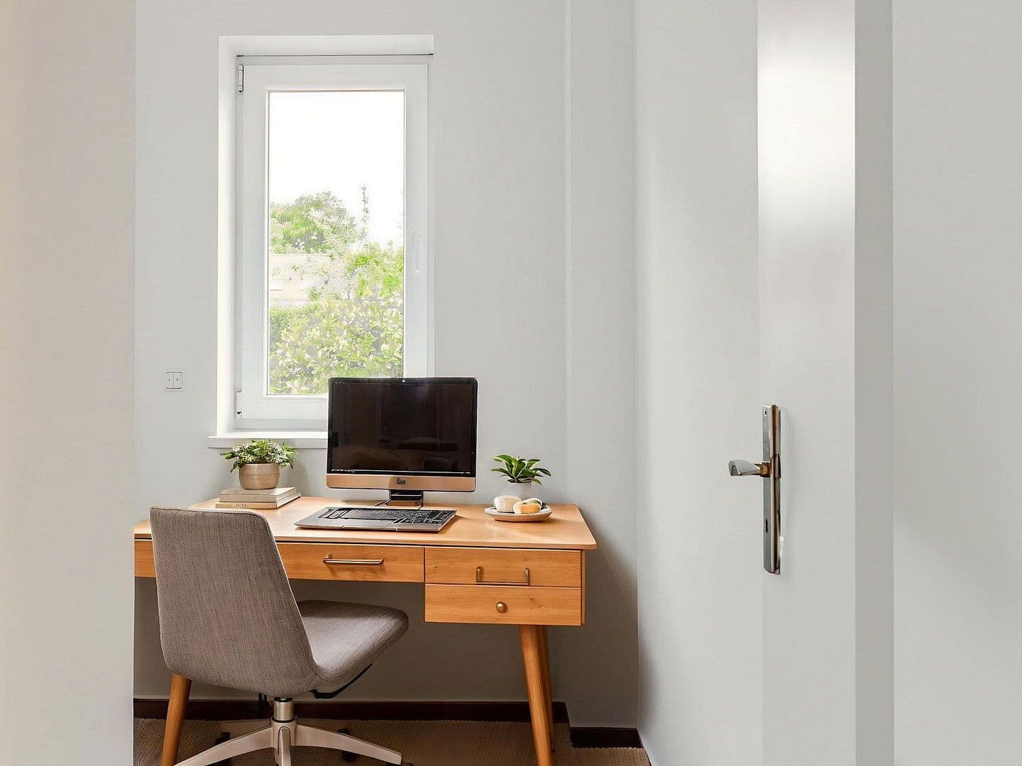 Predaj domu 144 m², pozemek 1.119 m², Schwielowsee, Brandenbursko Predaj domu 144 m², pozemek 1.119 m², Schwielowsee, Brandenbursko