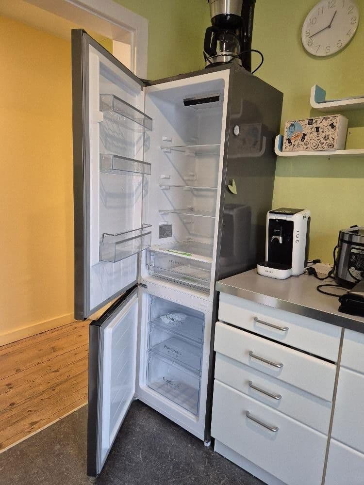 Prenájom bytu 15 m², Stuttgart, Bádensko-Wurttembersko Prenájom bytu 15 m², Stuttgart, Bádensko-Wurttembersko