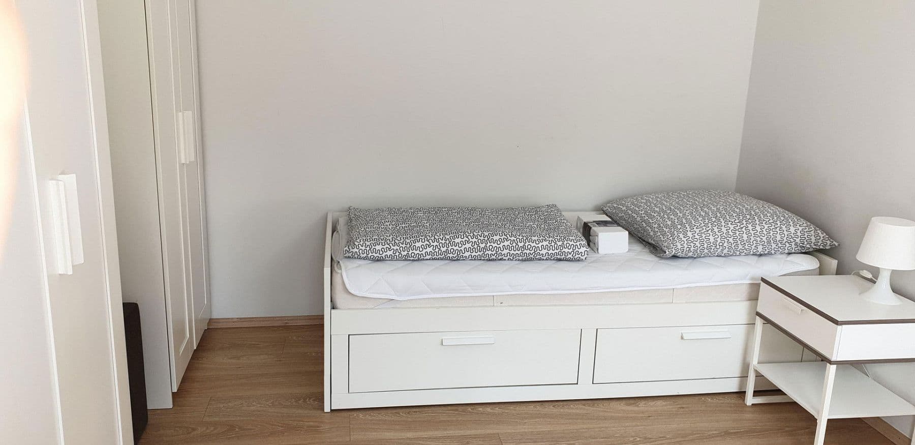 Prenájom bytu 2-izbový 50 m², Frankfurt am Main, Hesensko Prenájom bytu 2-izbový 50 m², Frankfurt am Main, Hesensko