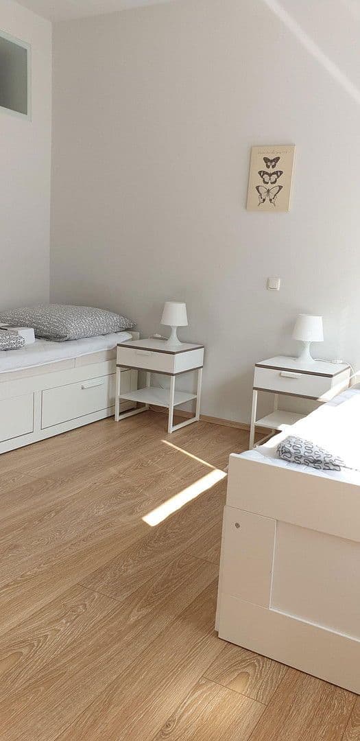 Prenájom bytu 2-izbový 50 m², Frankfurt am Main, Hesensko Prenájom bytu 2-izbový 50 m², Frankfurt am Main, Hesensko