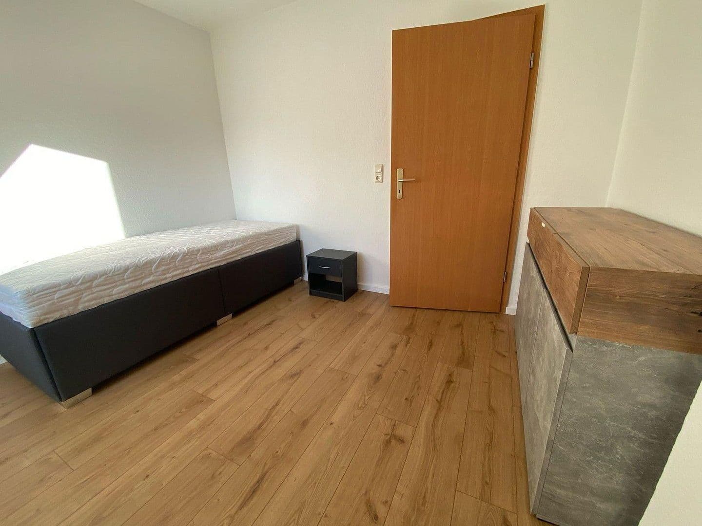 Prenájom bytu 3-izbový 46 m², Friedensstraße 19, Elsteraue, Sasko-Anhaltsko Prenájom bytu 3-izbový 46 m², Friedensstraße 19, Elsteraue, Sasko-Anhaltsko