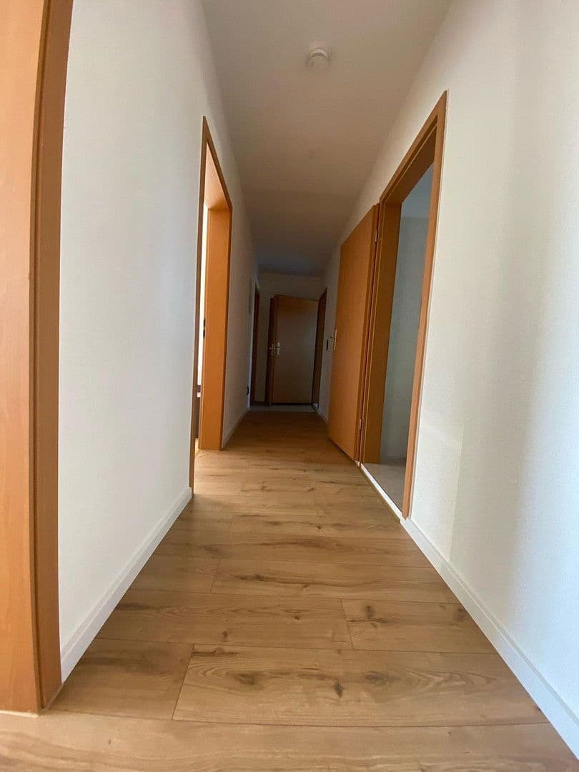 Prenájom bytu 3-izbový 46 m², Friedensstraße 19, Elsteraue, Sasko-Anhaltsko Prenájom bytu 3-izbový 46 m², Friedensstraße 19, Elsteraue, Sasko-Anhaltsko