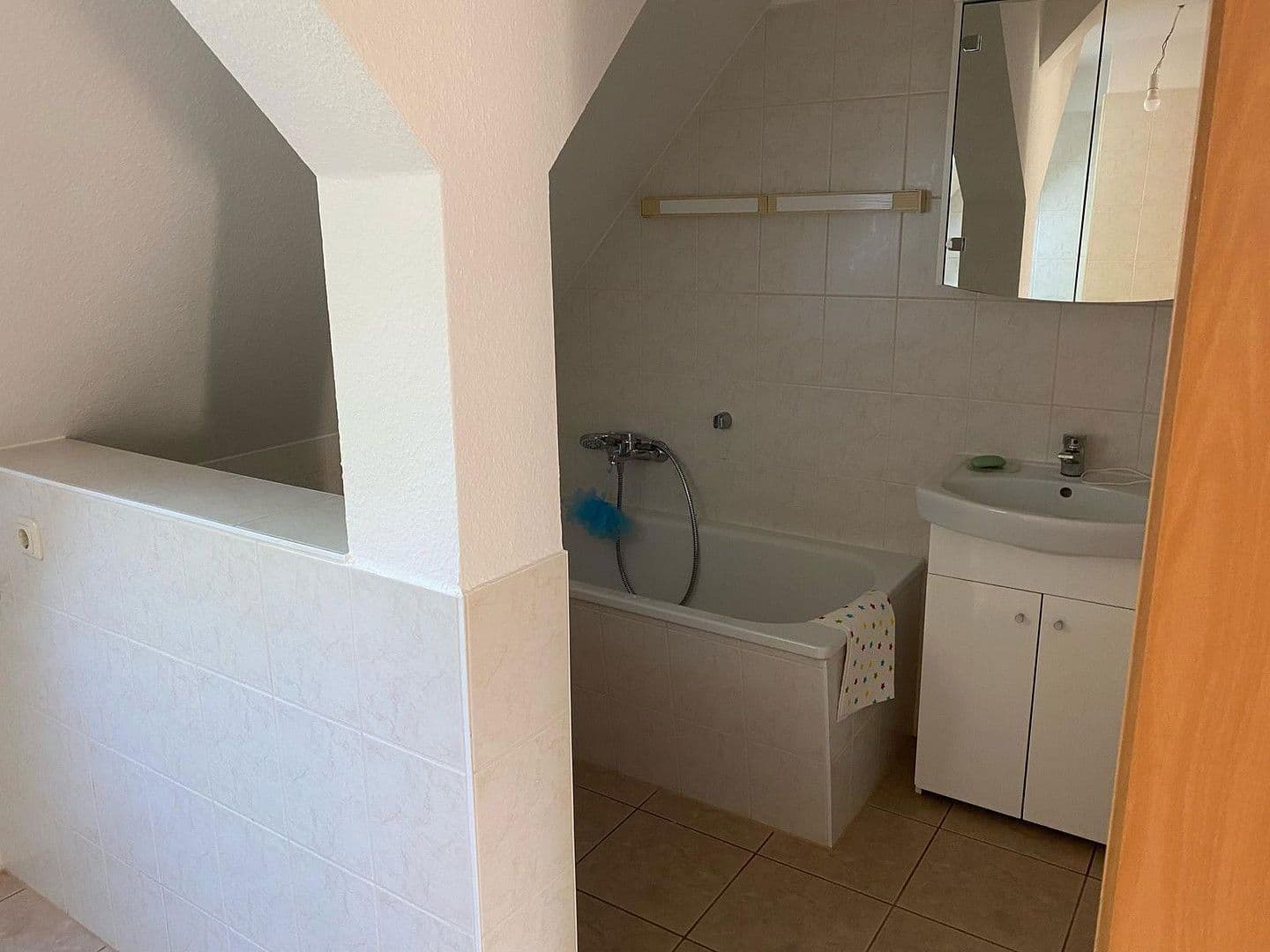 Prenájom bytu 3-izbový 46 m², Friedensstraße 19, Elsteraue, Sasko-Anhaltsko Prenájom bytu 3-izbový 46 m², Friedensstraße 19, Elsteraue, Sasko-Anhaltsko