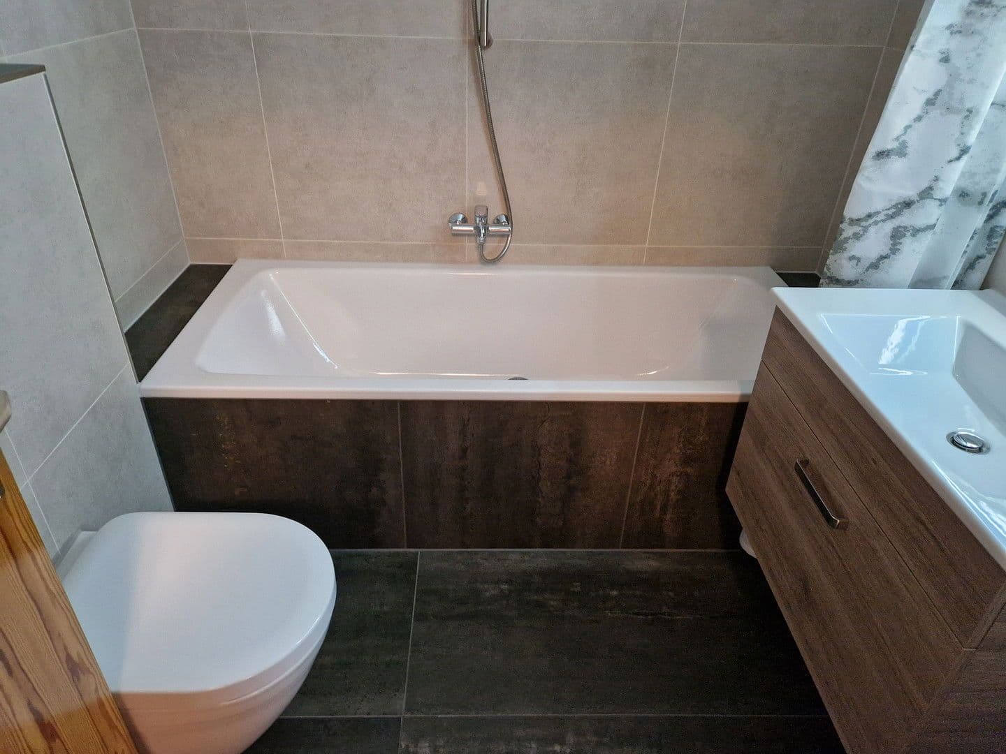 Prenájom bytu 1-izbový 34 m², Amselweg 11, Karlsruhe, Bádensko-Wurttembersko Prenájom bytu 1-izbový 34 m², Amselweg 11, Karlsruhe, Bádensko-Wurttembersko