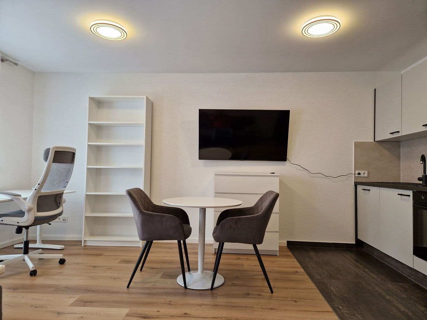 Prenájom bytu 1-izbový 34 m², Amselweg 11, Karlsruhe, Bádensko-Wurttembersko Prenájom bytu 1-izbový 34 m², Amselweg 11, Karlsruhe, Bádensko-Wurttembersko