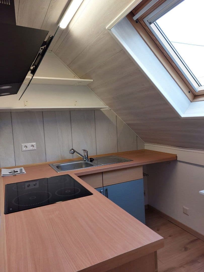 Prenájom bytu 2-izbový 65 m², Koblenz-Lay, Porýnie-Falcko Prenájom bytu 2-izbový 65 m², Koblenz-Lay, Porýnie-Falcko