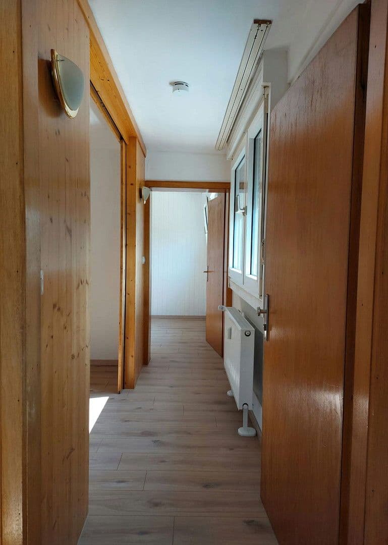 Prenájom bytu 2-izbový 65 m², Koblenz-Lay, Porýnie-Falcko Prenájom bytu 2-izbový 65 m², Koblenz-Lay, Porýnie-Falcko