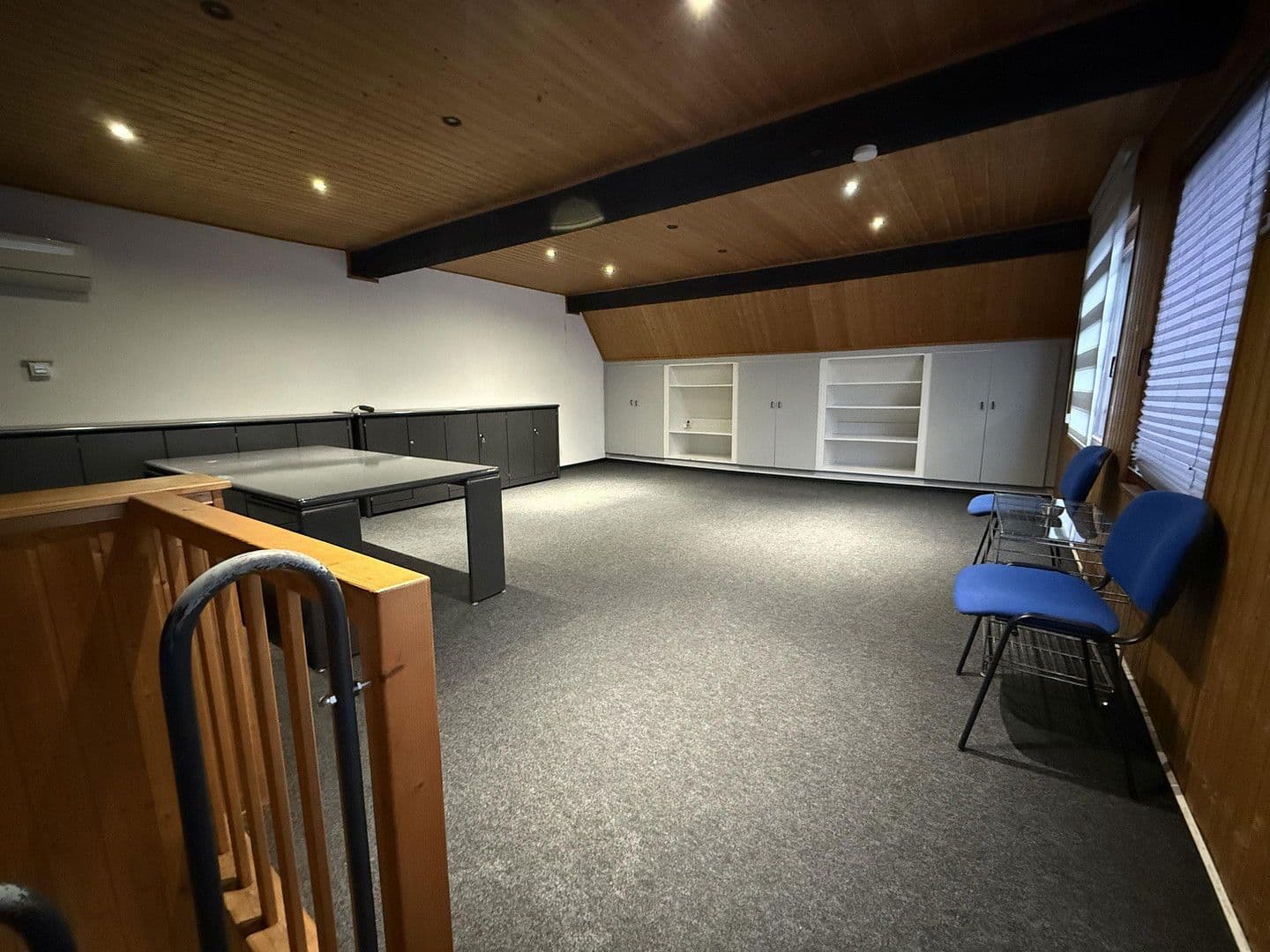 Prenájom kancelárie 90 m², Duisburg, Severné Porýnie - Westfálsko Prenájom kancelárie 90 m², Duisburg, Severné Porýnie - Westfálsko