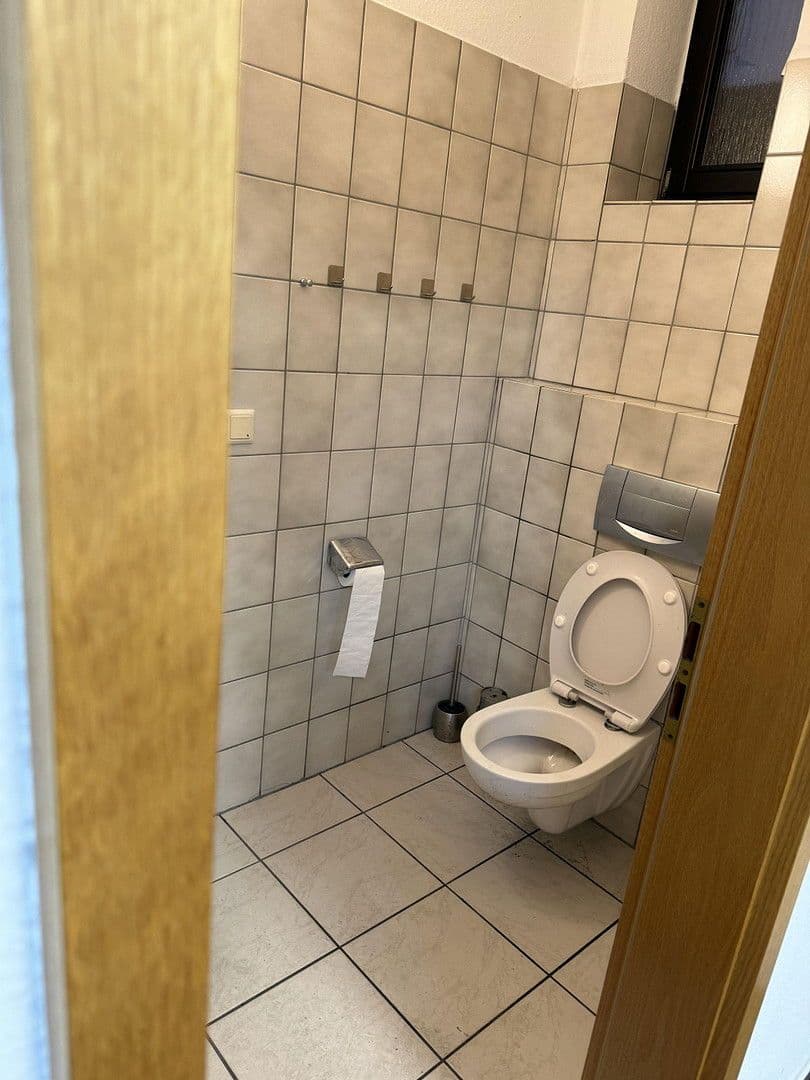 Prenájom kancelárie 90 m², Duisburg, Severné Porýnie - Westfálsko Prenájom kancelárie 90 m², Duisburg, Severné Porýnie - Westfálsko