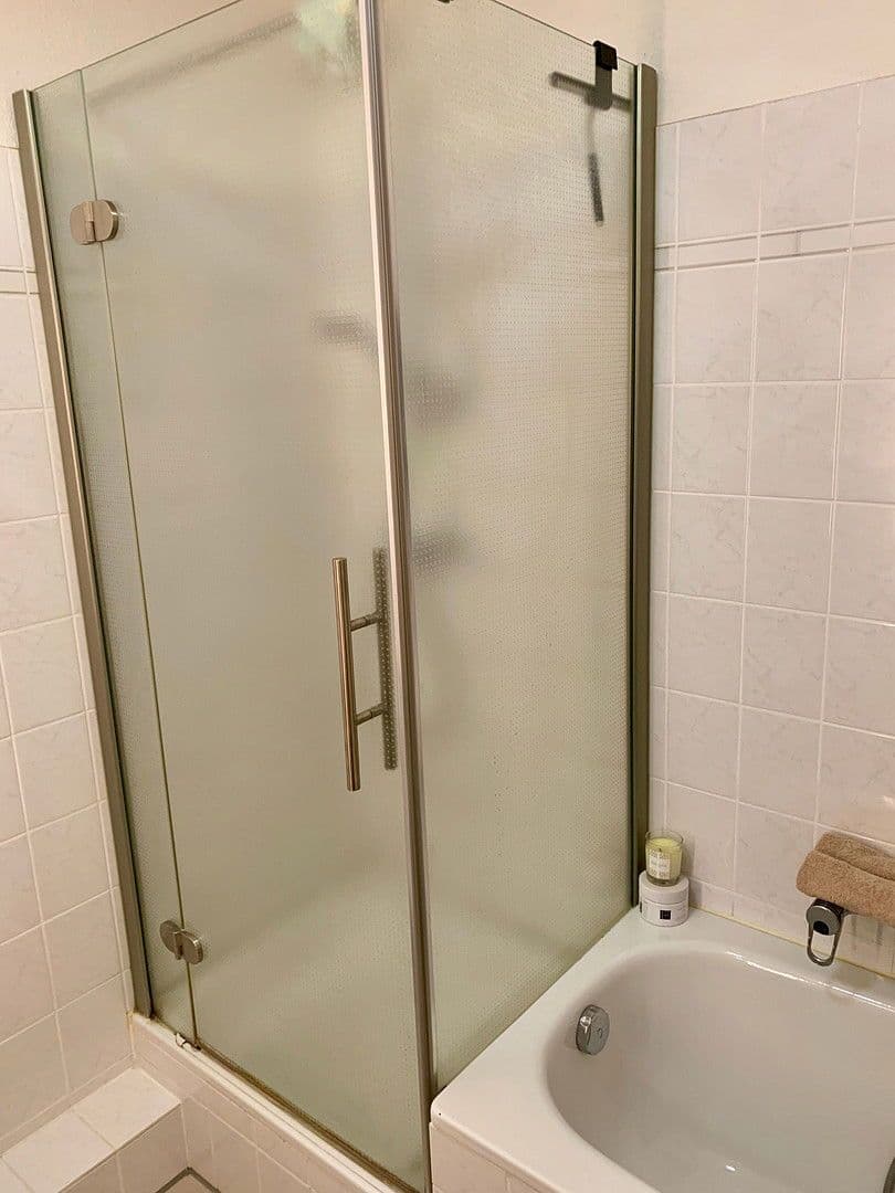 Prenájom bytu 3-izbový 80 m², Frankfurt, Hesensko Prenájom bytu 3-izbový 80 m², Frankfurt, Hesensko