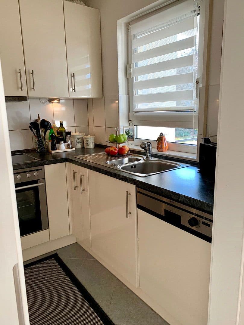 Prenájom bytu 3-izbový 80 m², Frankfurt, Hesensko Prenájom bytu 3-izbový 80 m², Frankfurt, Hesensko