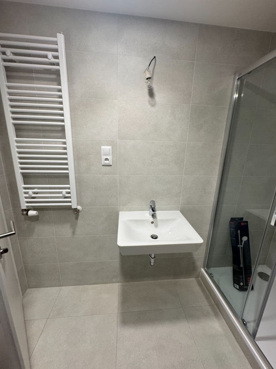 Prenájom bytu 2-izbový 44 m², Poděbradská, Praha, Praha Prenájom bytu 2-izbový 44 m², Poděbradská, Praha, Praha