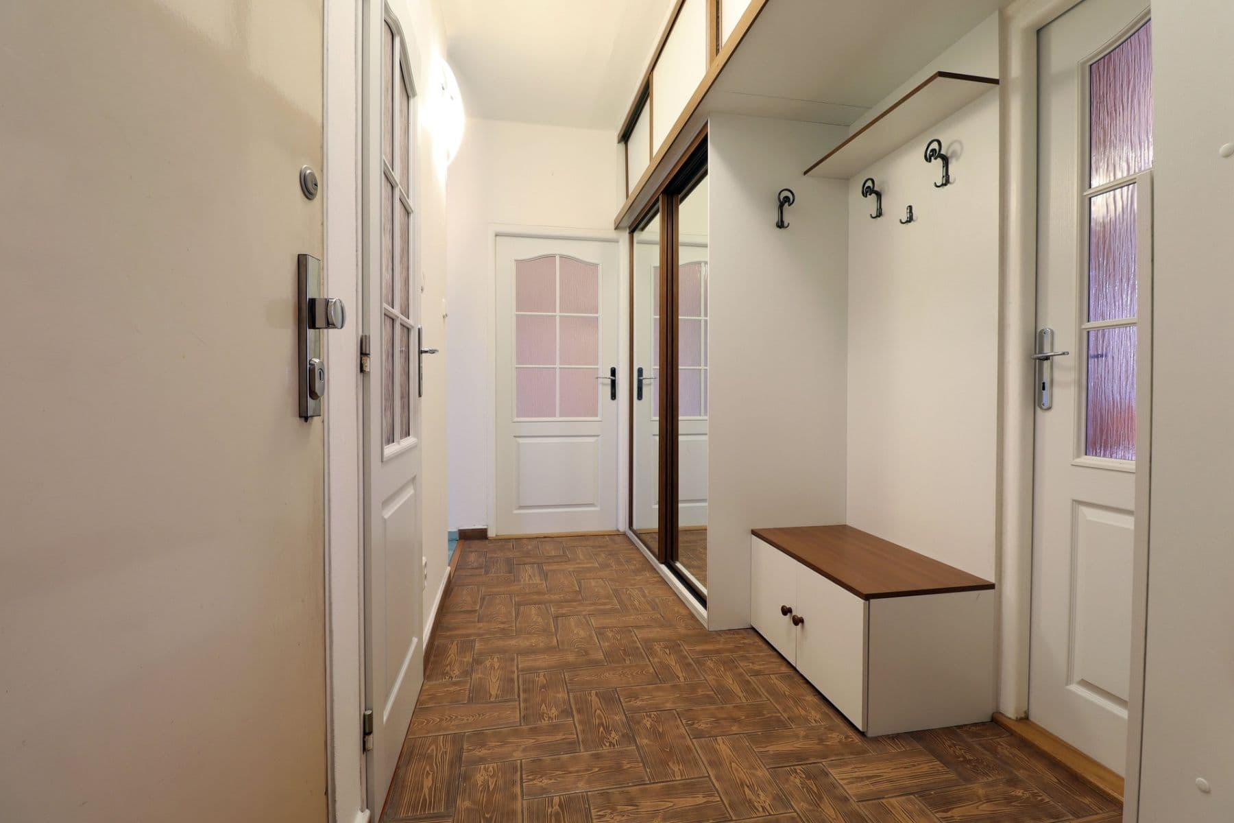 Prenájom bytu 3-izbový 69 m², Zvonková, Praha, Praha Prenájom bytu 3-izbový 69 m², Zvonková, Praha, Praha