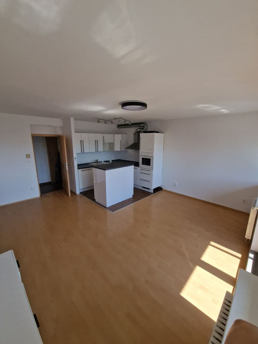 Predaj bytu 3-izbový 75 m², Fryčovická, Praha, Praha Predaj bytu 3-izbový 75 m², Fryčovická, Praha, Praha