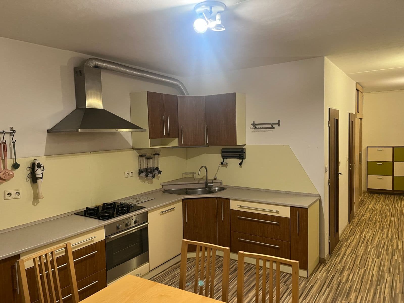 Predaj bytu 2-izbový 81 m², třída Edvarda Beneše, Hradec Králové, Královéhradecký kraj Predaj bytu 2-izbový 81 m², třída Edvarda Beneše, Hradec Králové, Královéhradecký kraj