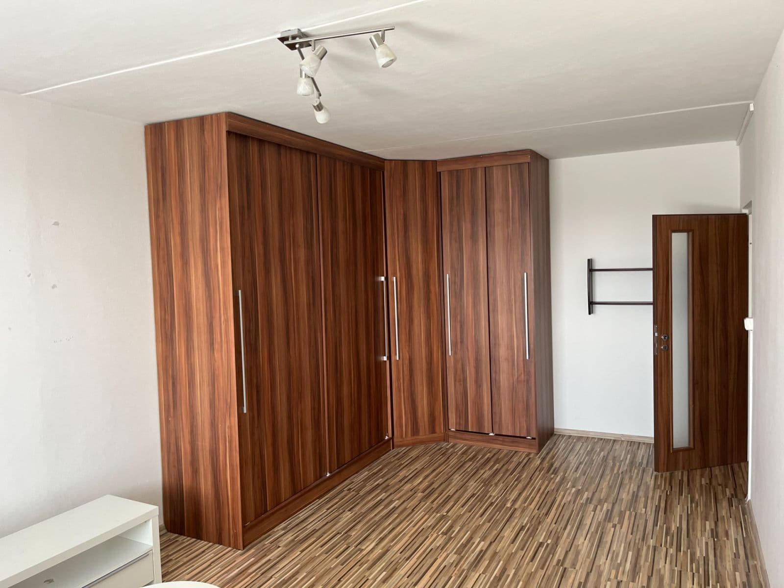 Predaj bytu 2-izbový 81 m², třída Edvarda Beneše, Hradec Králové, Královéhradecký kraj Predaj bytu 2-izbový 81 m², třída Edvarda Beneše, Hradec Králové, Královéhradecký kraj