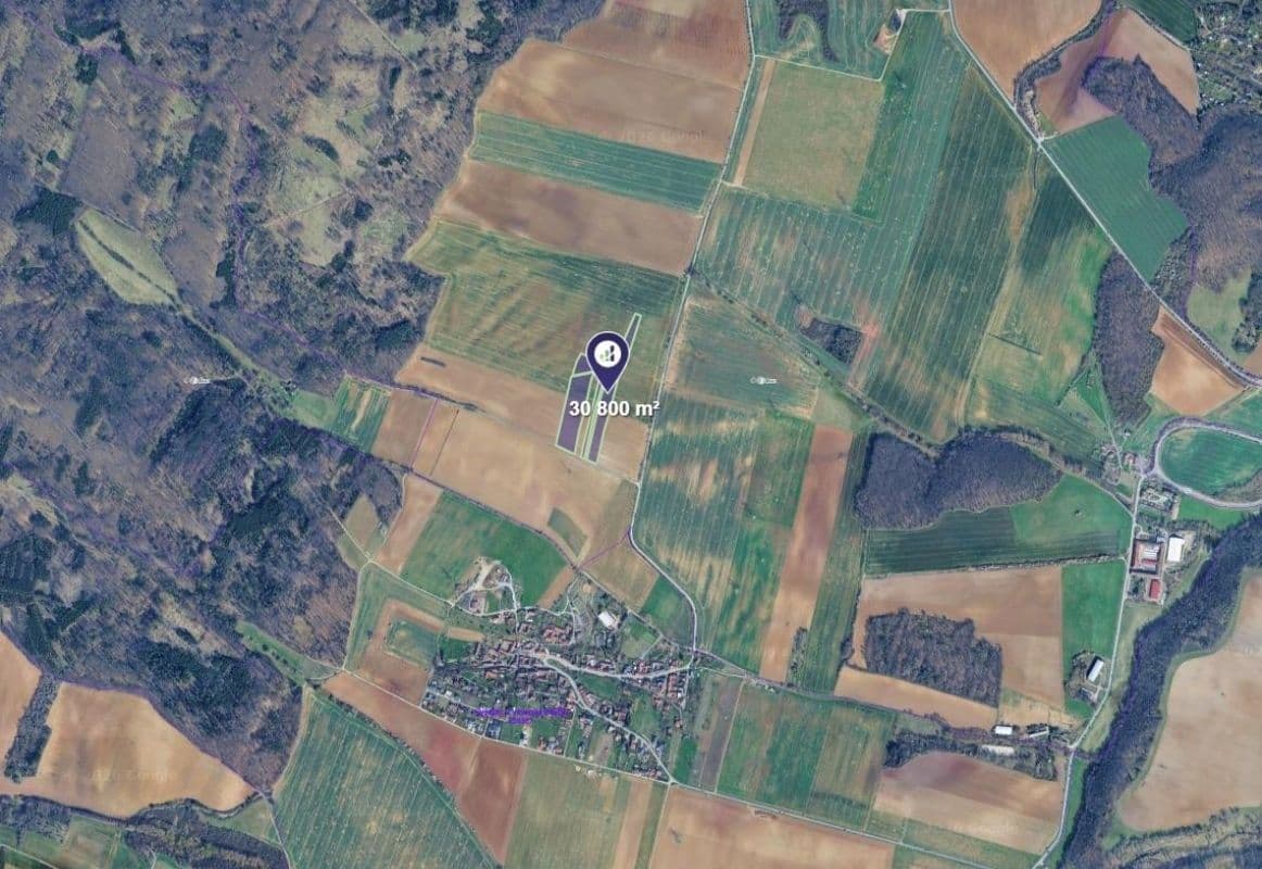 Predaj pozemku 30.800 m², Veverská Bítýška, Jihomoravský kraj Predaj pozemku 30.800 m², Veverská Bítýška, Jihomoravský kraj