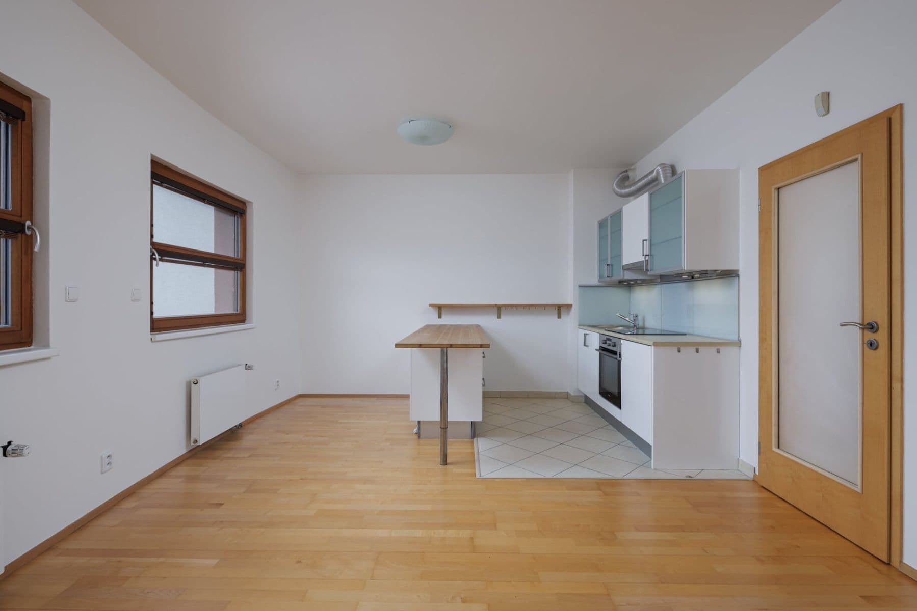 Prenájom bytu 1-izbový 32 m², Mattioliho, Praha, Praha Prenájom bytu 1-izbový 32 m², Mattioliho, Praha, Praha