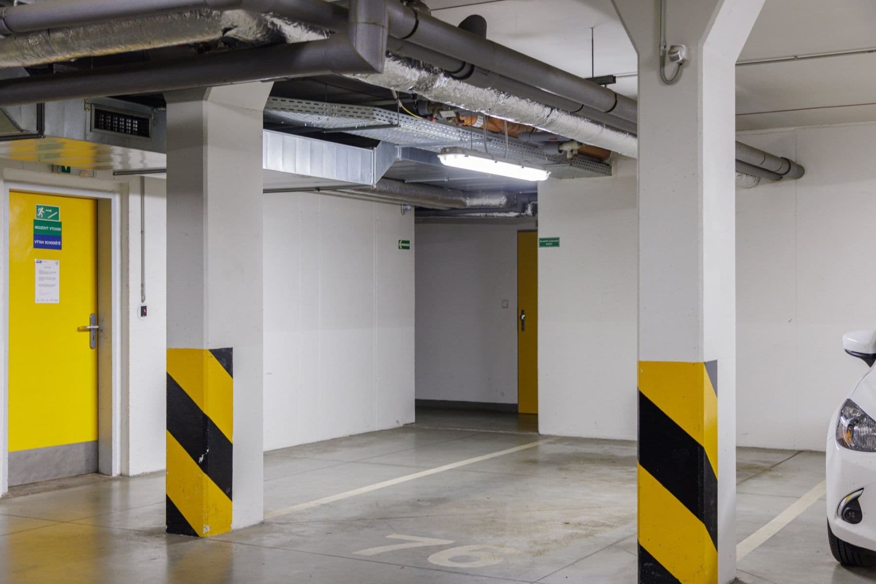 Prenájom bytu 1-izbový 32 m², Mattioliho, Praha, Praha Prenájom bytu 1-izbový 32 m², Mattioliho, Praha, Praha