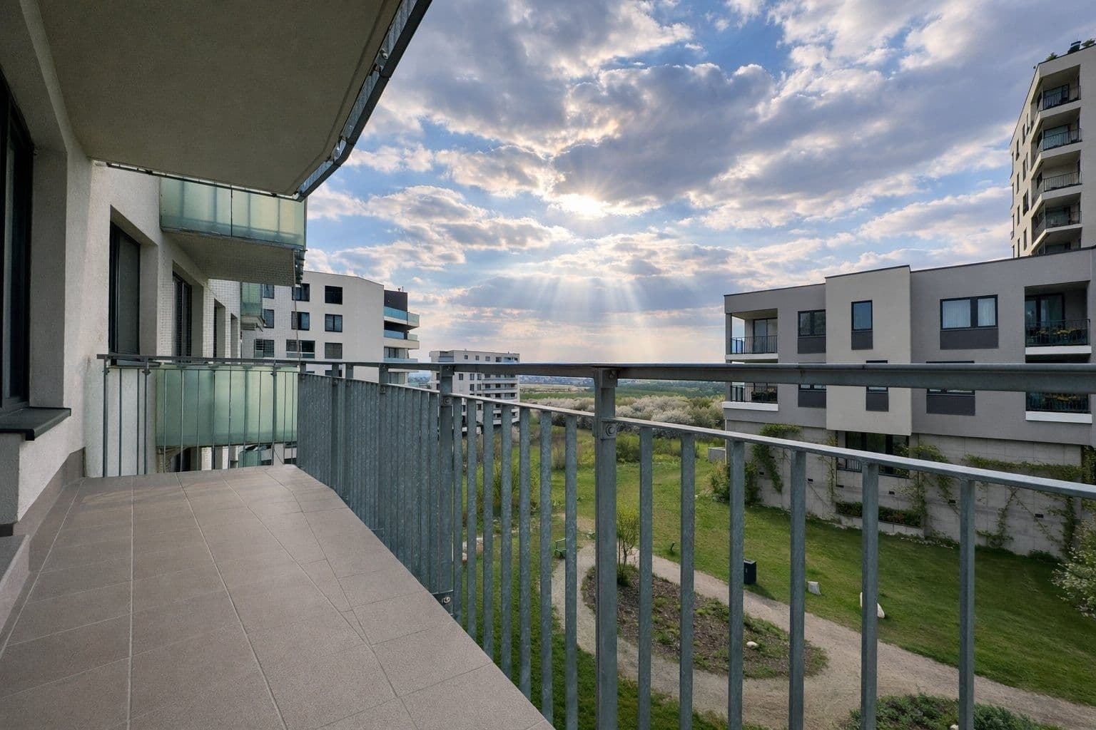 Prenájom bytu 2-izbový 59 m², Svitákova, Praha, Praha Prenájom bytu 2-izbový 59 m², Svitákova, Praha, Praha