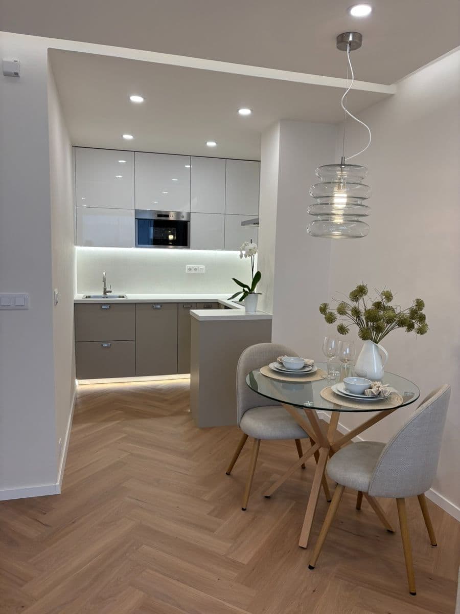 Predaj bytu 2-izbový 43 m², Plickova, Praha, Praha Predaj bytu 2-izbový 43 m², Plickova, Praha, Praha