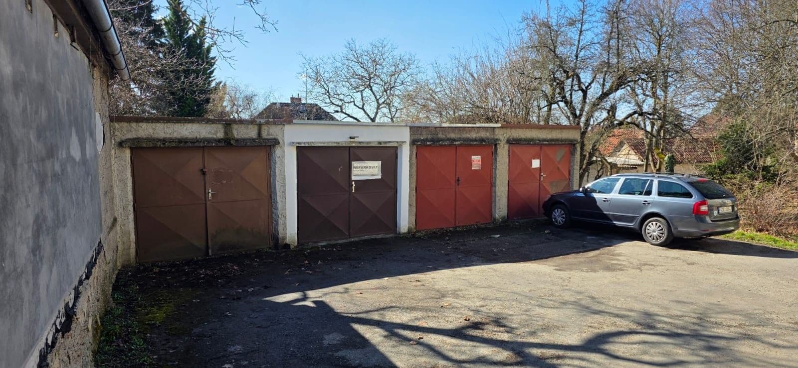 Prenájom garáže 37 m², Chodská, Říčany, Středočeský kraj Prenájom garáže 37 m², Chodská, Říčany, Středočeský kraj