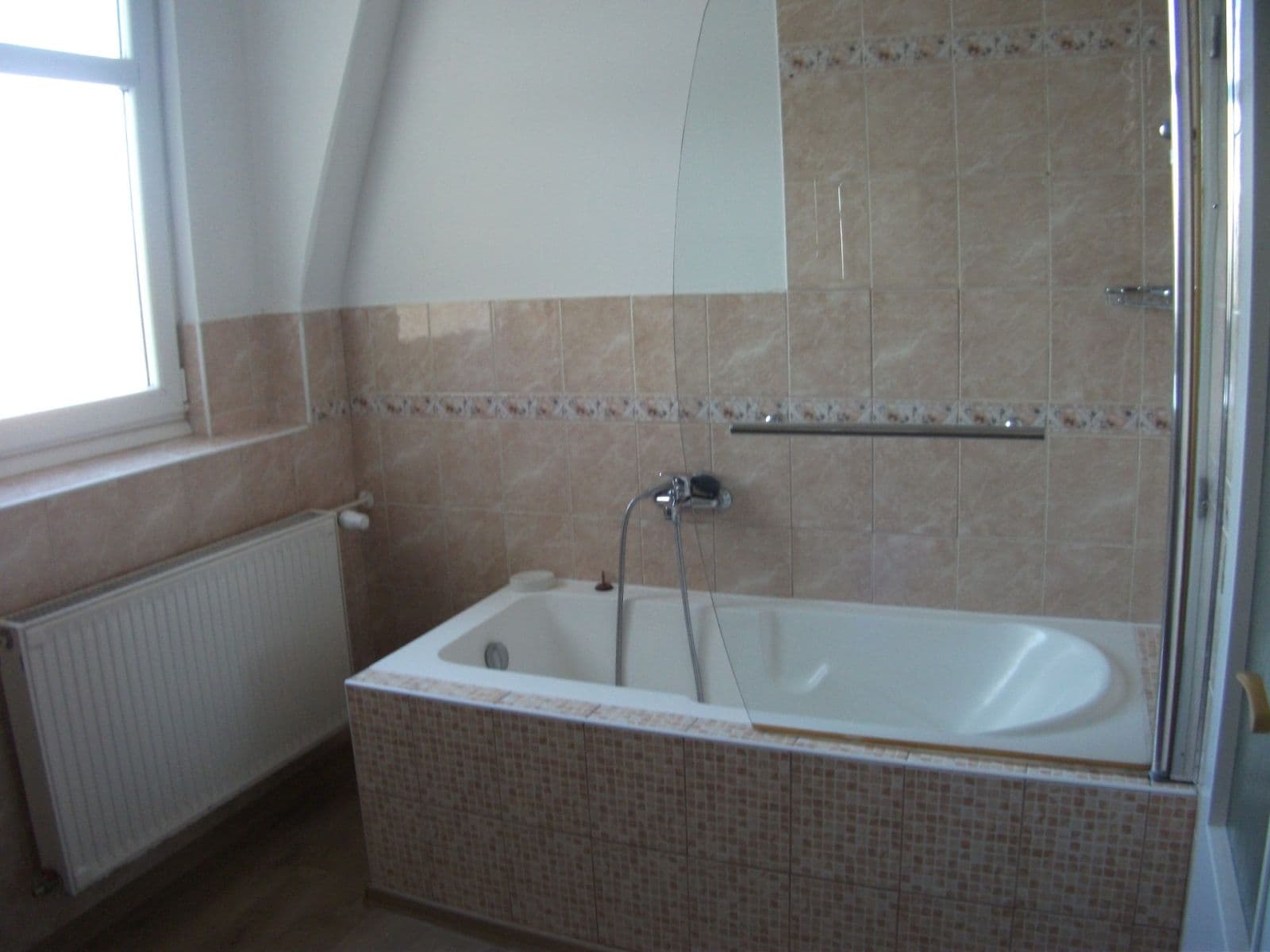 Prenájom bytu 2-izbový 68 m², Karlovy Vary, Karlovarský kraj Prenájom bytu 2-izbový 68 m², Karlovy Vary, Karlovarský kraj