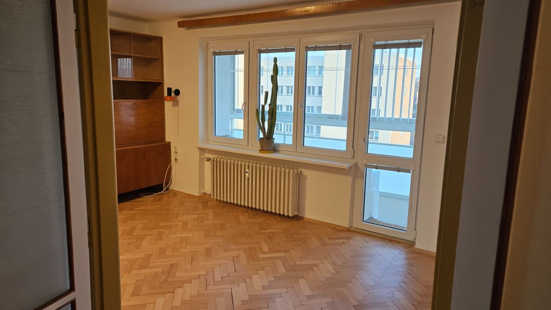 Prenájom bytu 4-izbový 78 m², Hrusická, Praha, Praha Prenájom bytu 4-izbový 78 m², Hrusická, Praha, Praha