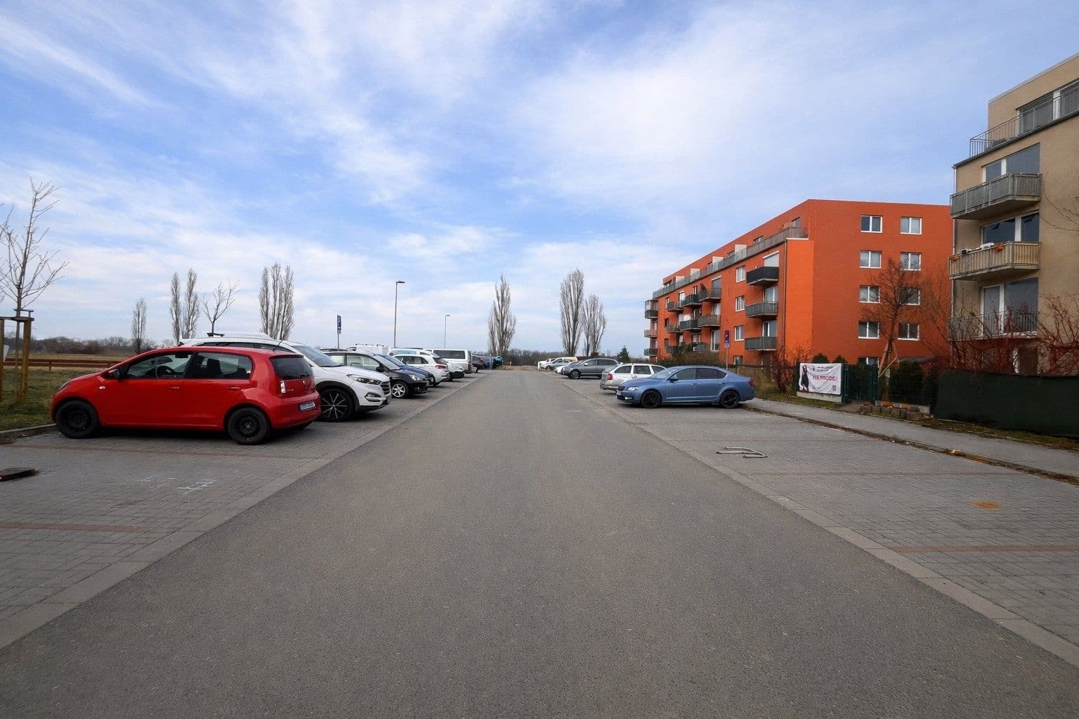 Prenájom bytu 1-izbový 30 m², Ovesná, Hostivice, Středočeský kraj Prenájom bytu 1-izbový 30 m², Ovesná, Hostivice, Středočeský kraj