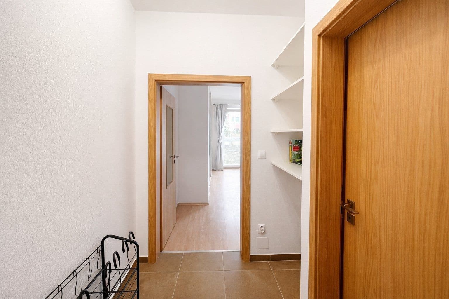 Prenájom bytu 1-izbový 30 m², Ovesná, Hostivice, Středočeský kraj Prenájom bytu 1-izbový 30 m², Ovesná, Hostivice, Středočeský kraj