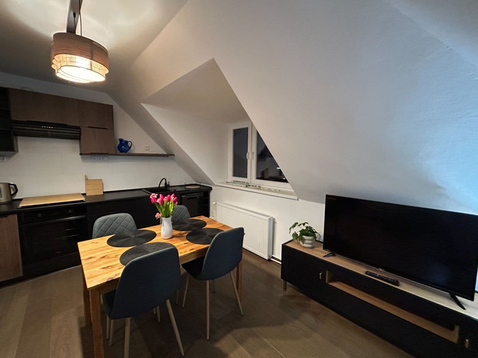 Prenájom bytu 2-izbový 46 m², Klikatá, Praha, Praha Prenájom bytu 2-izbový 46 m², Klikatá, Praha, Praha