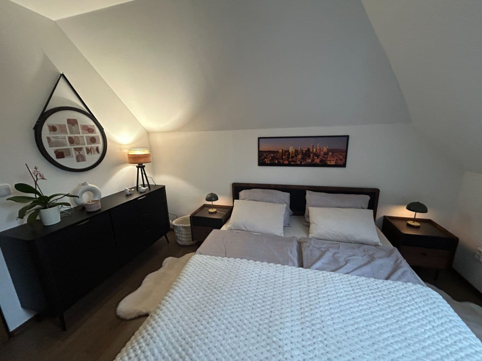 Prenájom bytu 2-izbový 46 m², Klikatá, Praha, Praha Prenájom bytu 2-izbový 46 m², Klikatá, Praha, Praha