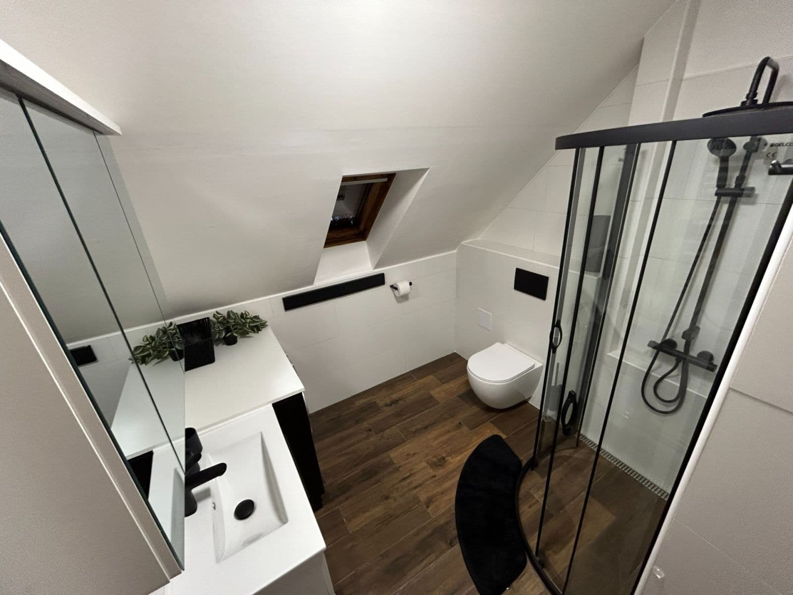 Prenájom bytu 2-izbový 46 m², Klikatá, Praha, Praha Prenájom bytu 2-izbový 46 m², Klikatá, Praha, Praha