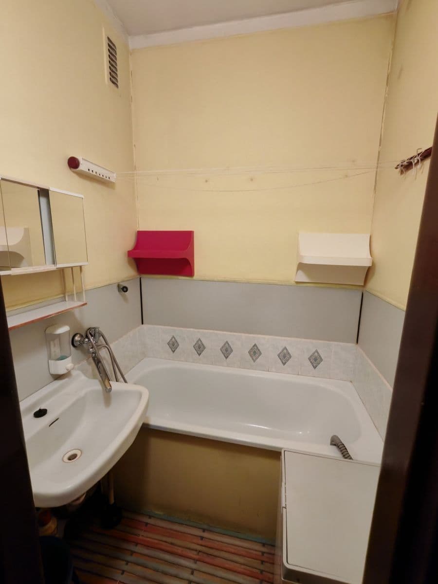 Predaj bytu 2-izbový 52 m², Na Urbance, Roudnice nad Labem, Ústecký kraj Predaj bytu 2-izbový 52 m², Na Urbance, Roudnice nad Labem, Ústecký kraj