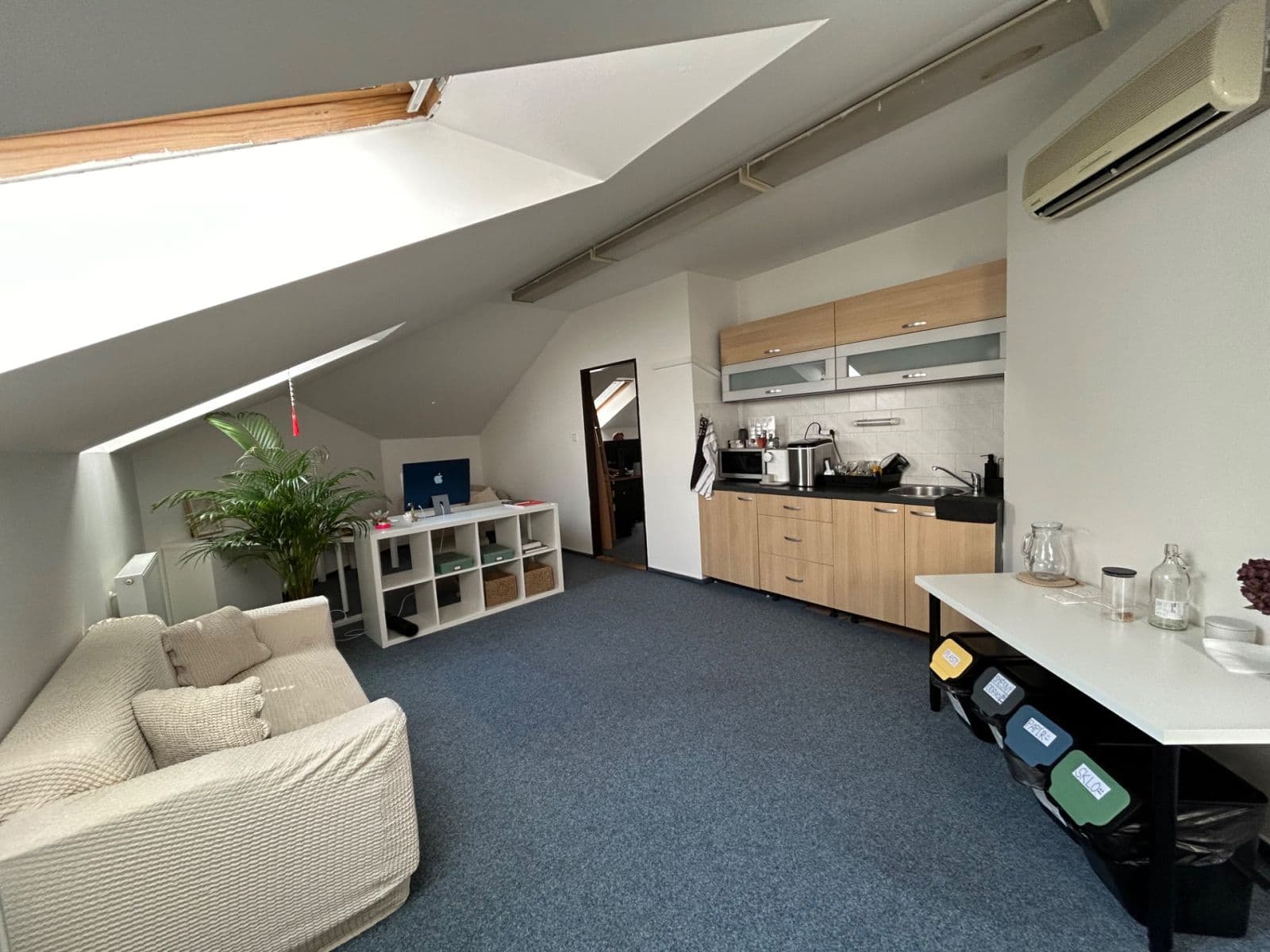 Predaj nebytového priestoru 450 m², Tržní, Frýdek-Místek, Moravskoslezský kraj Predaj nebytového priestoru 450 m², Tržní, Frýdek-Místek, Moravskoslezský kraj