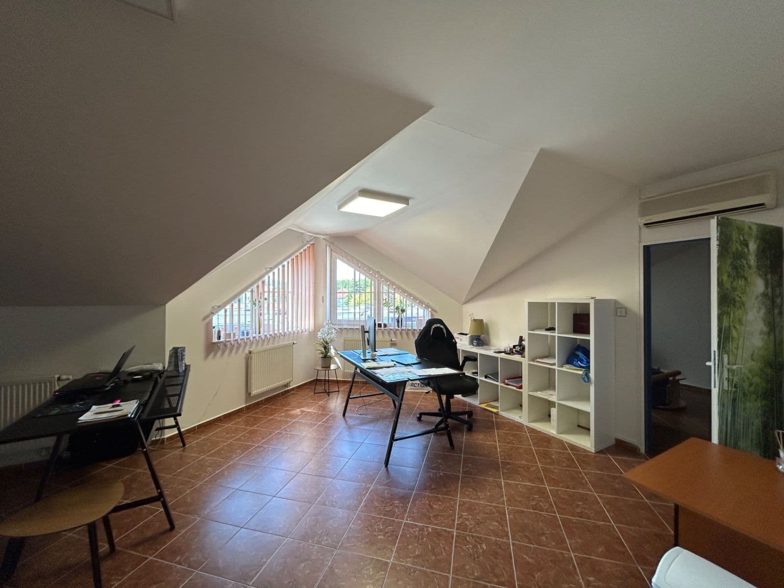 Predaj nebytového priestoru 450 m², Tržní, Frýdek-Místek, Moravskoslezský kraj Predaj nebytového priestoru 450 m², Tržní, Frýdek-Místek, Moravskoslezský kraj