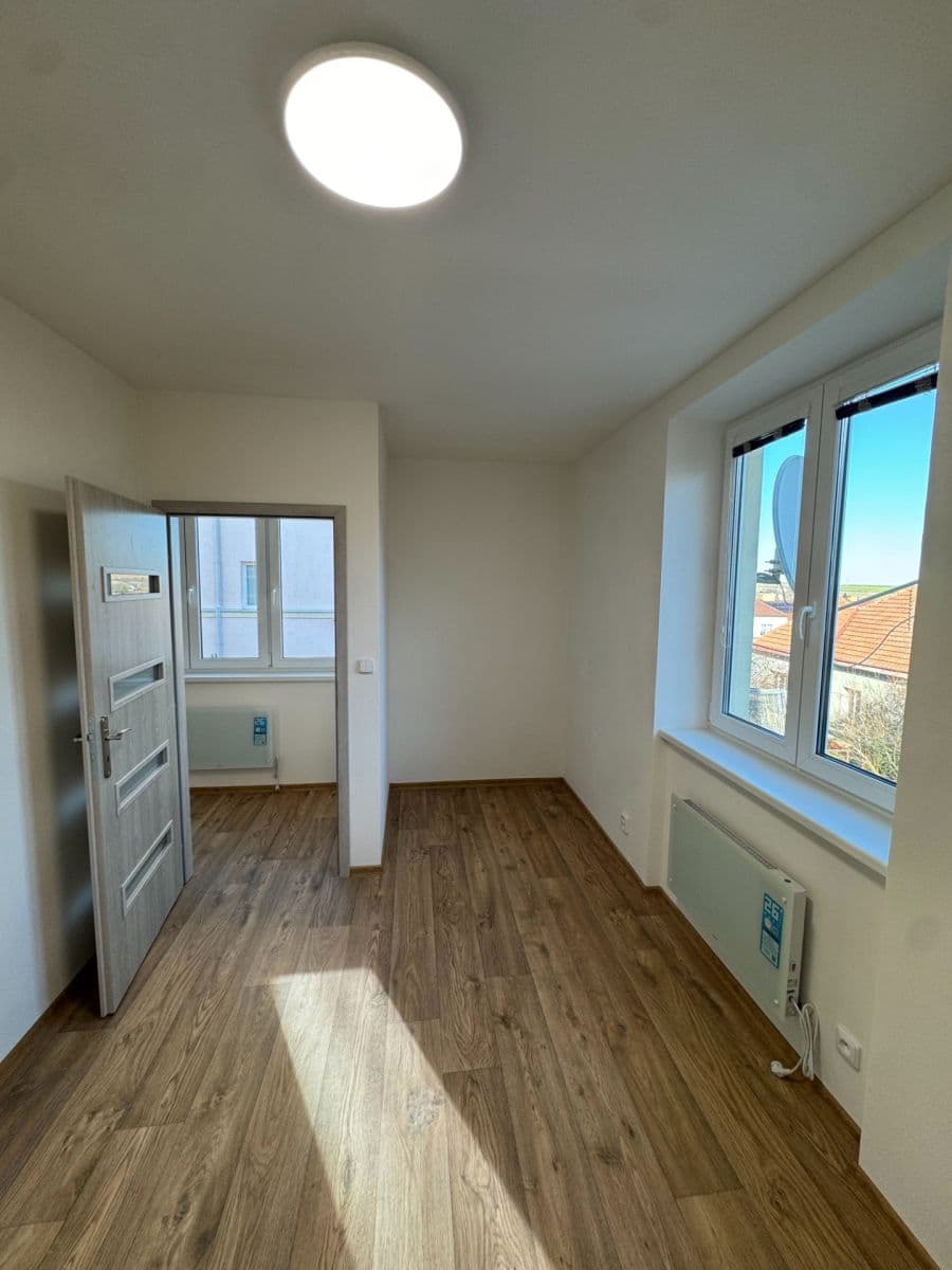 Predaj bytu 2-izbový 41 m², Palliardiho, Znojmo, Jihomoravský kraj Predaj bytu 2-izbový 41 m², Palliardiho, Znojmo, Jihomoravský kraj