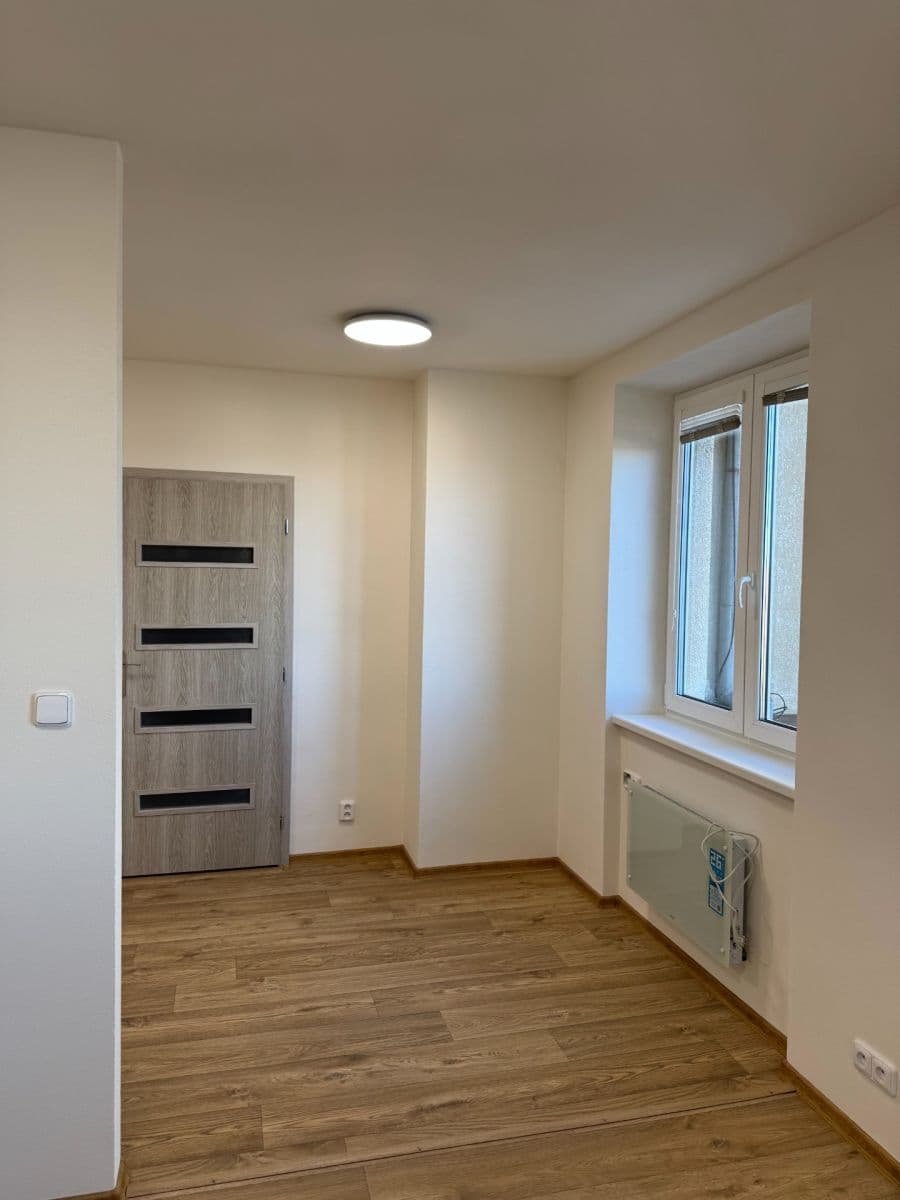 Predaj bytu 2-izbový 41 m², Palliardiho, Znojmo, Jihomoravský kraj Predaj bytu 2-izbový 41 m², Palliardiho, Znojmo, Jihomoravský kraj